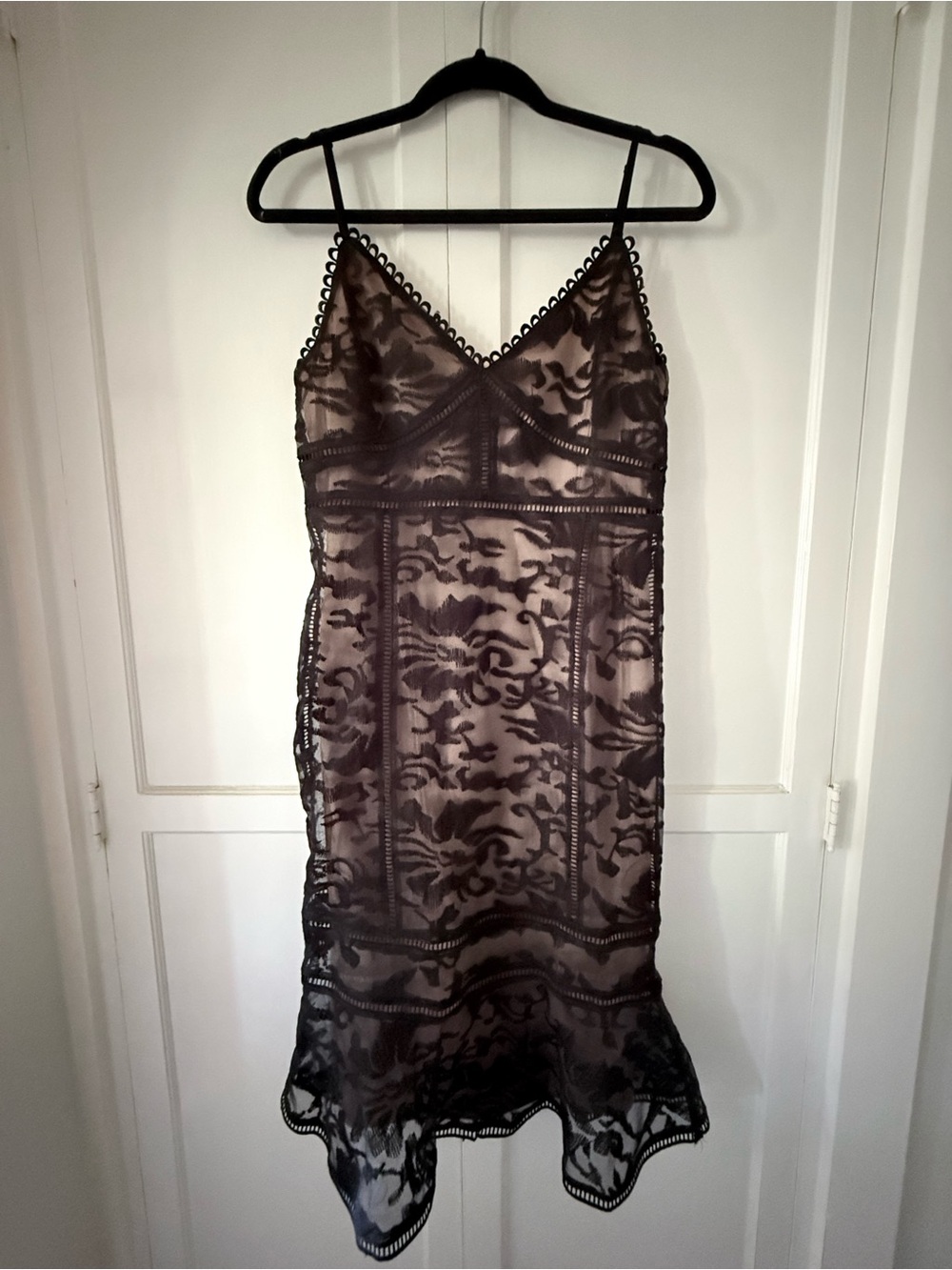 Lulu's Black Lace Midi Dress